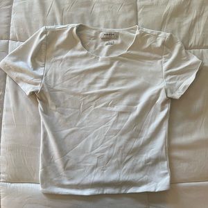 Babaton Contour Crew T-Shirt